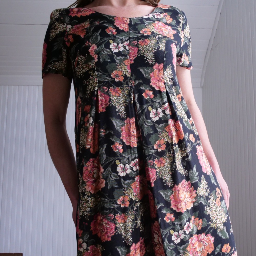 Vintage 90s Wrapper dark floral‎ rayon wide leg jumpsuit - Picture 3 of 8